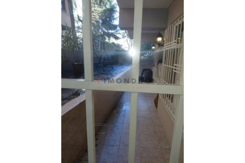 2+1 Wohnung  in Besiktas, Istanbul, Türkei Nr. 223395 - 7