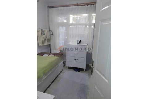 2+1 Wohnung  in Besiktas, Istanbul, Türkei Nr. 223395 - 4