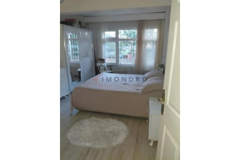 2+1 Wohnung  in Besiktas, Istanbul, Türkei Nr. 223395 - 3