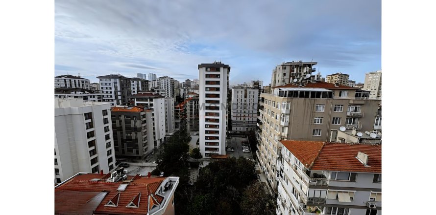 2+1 Leilighet  i Kadikoy, Istanbul, Tyrkia Nr. 223393