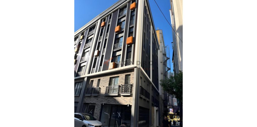 2+1 Apartment in Besiktas, Istanbul, Turkey No. 215061