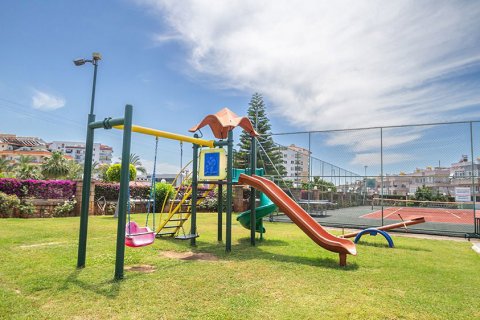 آپارتمان در  Cikcilli ، ترکیه 2 خوابه ، 110 متر مربع.  شماره 218713 - 15