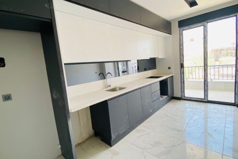 2+1 Wohnung  in Mahmutlar, Antalya, Türkei Nr. 216201