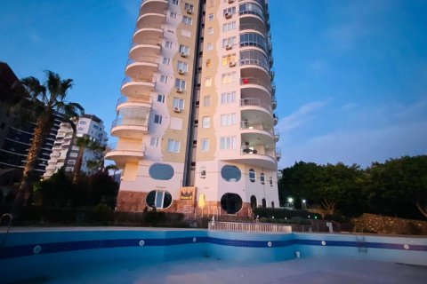 2+1 Lägenhet  i Mahmutlar, Antalya, Turkiet Nr. 216201