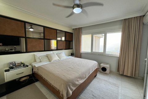 Аренда квартиры  в Аланье, Анталье, Турция 3+1, 200м2, №216833 – фото 5