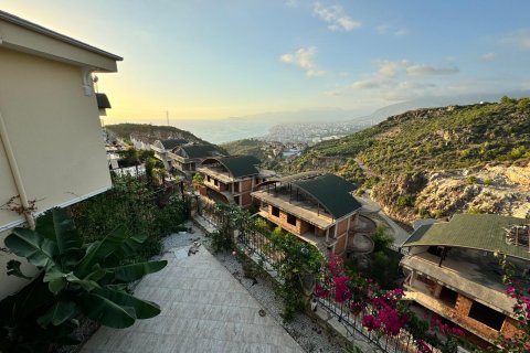 Аренда квартиры  в Аланье, Анталье, Турция 3+1, 200м2, №216833 – фото 6