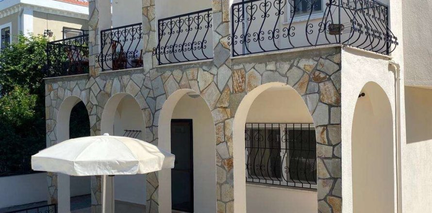 Villa  4+1  Dalyan, Muğla, Türkiye №233389