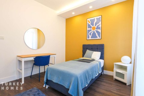 Продажа коммерческой недвижимости в Стамбуле, Турция, 600м2, №233007 – фото 10