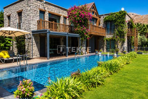 5+2 Villa  i Bodrum, Mugla, Tyrkiet Nr. 237596 - 3