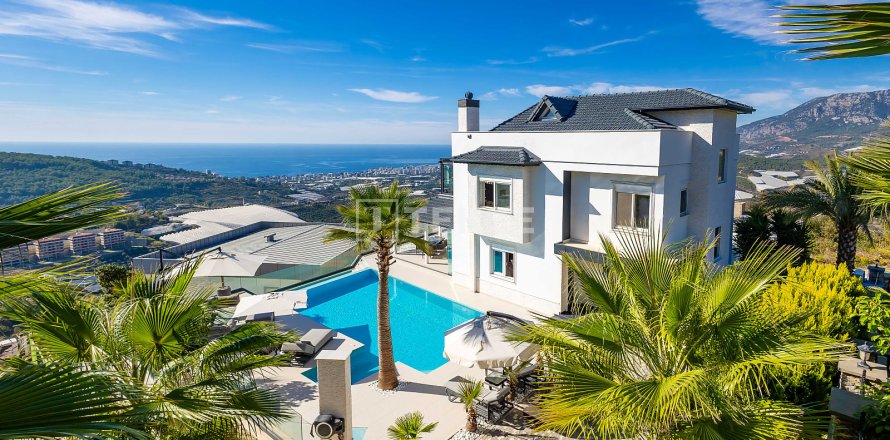 3+1 Villa i Alanya, Antalya, Tyrkia Nr. 225297