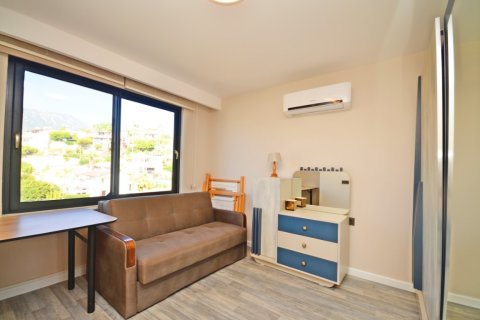 Аренда квартиры в Аланье, Анталье, Турция 3+1, 200м2, №216491 – фото 2