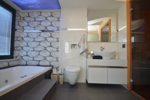 Аренда квартиры в Аланье, Анталье, Турция 3+1, 200м2, №216491 – фото 10