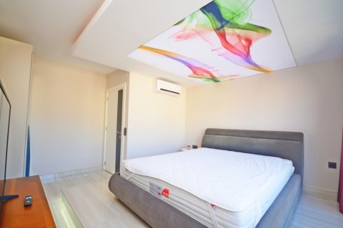 Аренда квартиры в Аланье, Анталье, Турция 3+1, 200м2, №216491 – фото 4