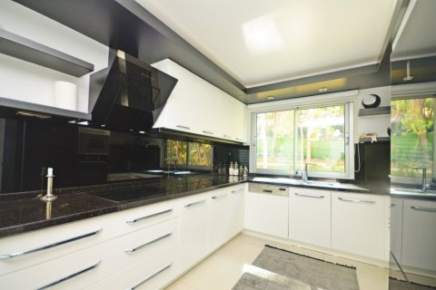 Аренда квартиры в Аланье, Анталье, Турция 2+1, 115м2, №216492 – фото 8