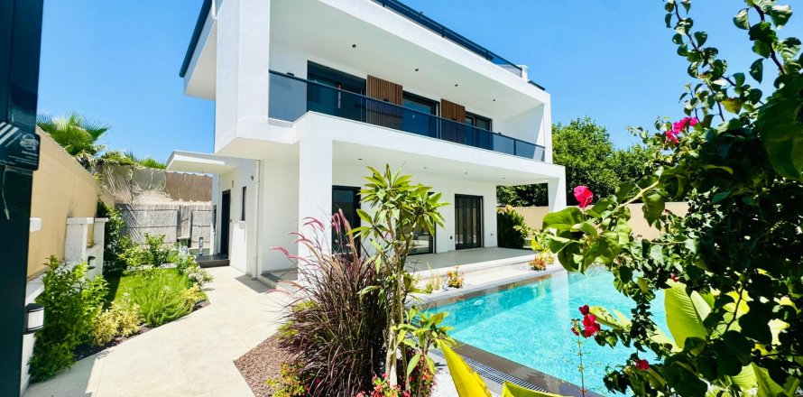 3+1 Villa  i Fethiye, Mugla, Tyrkiet Nr. 232455