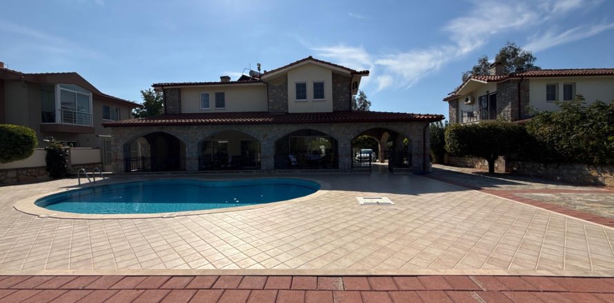 3+1 Villa i Fethiye, Mugla, Tyrkiet Nr. 232460