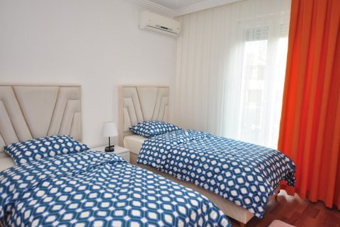 آپارتمان در  Mahmutlar ، ترکیه 2 خوابه ، 125 متر مربع.  شماره 218695 - 7