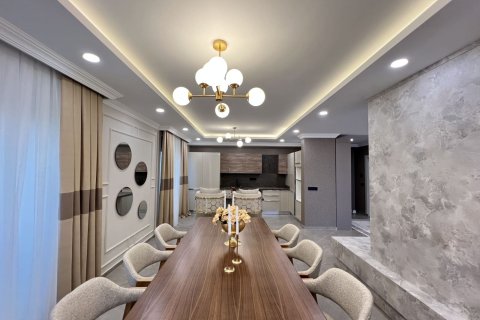 ویلا در Kargicak،  Alanya ، ترکیه 4 خوابه ، 280 متر مربع.  شماره 212007 - 8