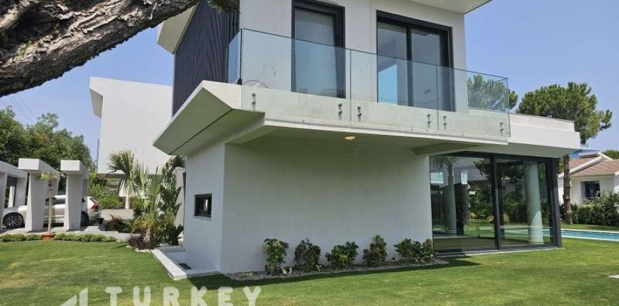 6+1 Villa i Cesme, Izmir, Tyrkiet Nr. 233463