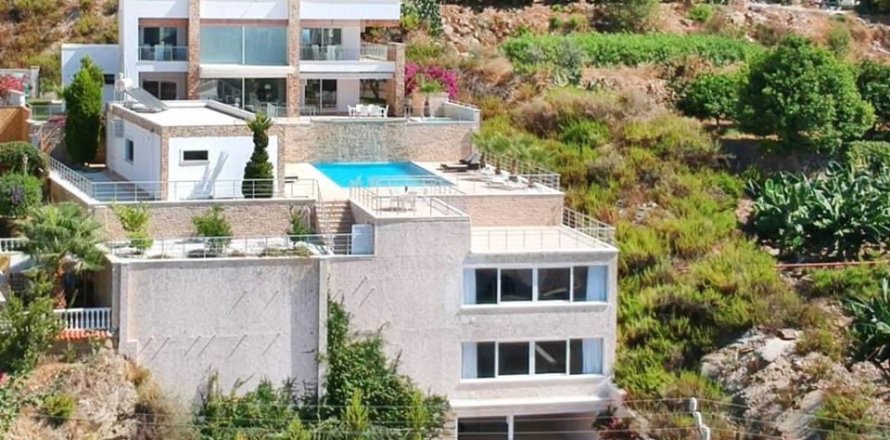 ویلا در  Mahmutlar ، ترکیه 6 خوابه ، 995 متر مربع.  شماره 219212