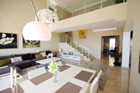 ویلا در  Mahmutlar ، ترکیه 6 خوابه ، 995 متر مربع.  شماره 219212 - 4