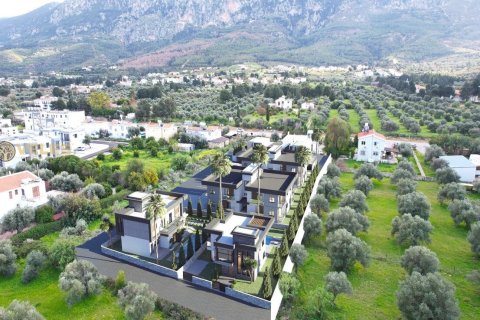 ملک تجاری در  Lapta ، ترکیه 100 متر مربع.  شماره 214349 - 2