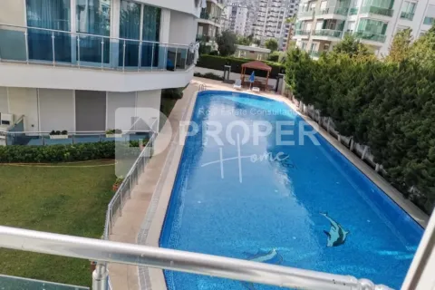 Lägenhet  i Konyaalti, Antalya, Turkiet Nr. 227940