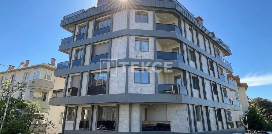 2+1 Apartment in Istanbul, Turkey No. 226700