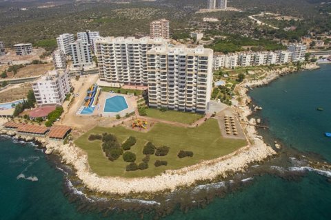 2+1 Apartment  in Mersin, Turkey No. 231186
