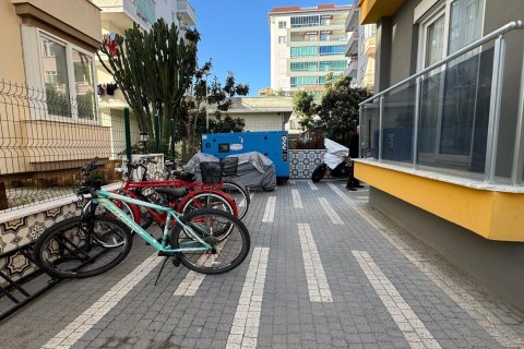 2+1 Leilighet  i Mahmutlar, Antalya, Tyrkia Nr. 221554 - 12