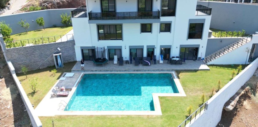 7+1 Villa i Marmaris, Mugla, Tyrkiet Nr. 233478