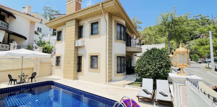 3+1 Villa  in Marmaris, Mugla, Turkey No. 233476