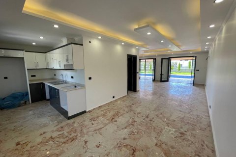 Продажа виллы  в Газипаше, Анталье, Турция 3 комн., 218м2, №224977 – фото 7