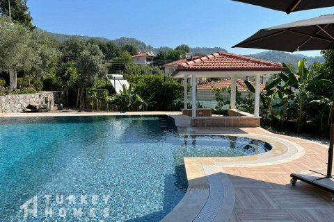 5+1 Villa in Koycegiz, Mugla, Türkei Nr. 233491 - 3