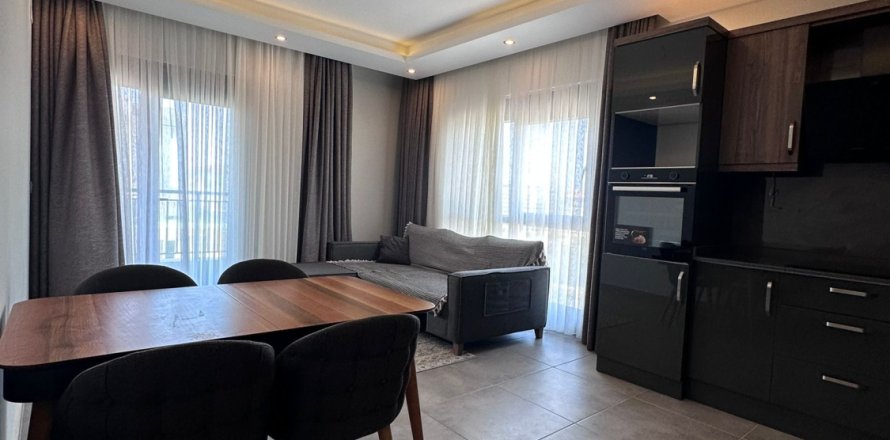 2+1 Lejlighed  i Mahmutlar, Antalya, Tyrkiet Nr. 218604