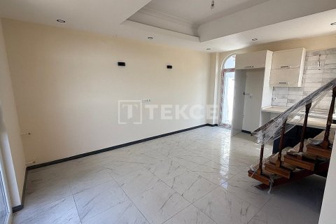 2+1 Villa  in Kusadasi, Aydin, Türkei Nr. 206767 - 5