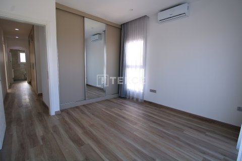 Продажа виллы  в Гирне, Северный Кипр 3+1, 256м2, №213764 – фото 25