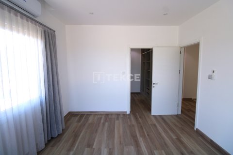 Продажа виллы  в Гирне, Северный Кипр 3+1, 256м2, №213764 – фото 21