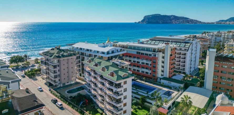 1+1 Apartment  in Oba, Antalya, Turkey No. 212637