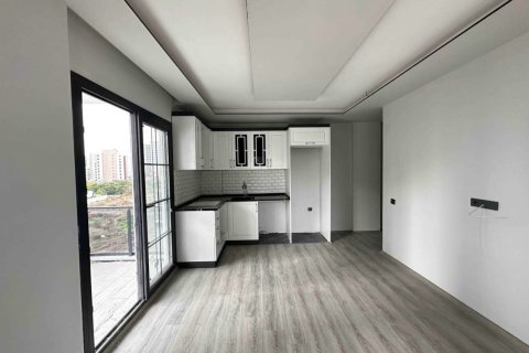 1+1 Apartment in Mersin, Turkey No. 229934