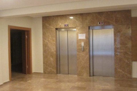 1+1 Lägenhet i Bayrampasa, Istanbul, istanbul, Turkiet Nr. 228990 - 13