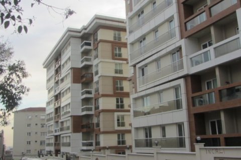 1+1 Lägenhet  i Bayrampasa, Istanbul, istanbul, Turkiet Nr. 228990