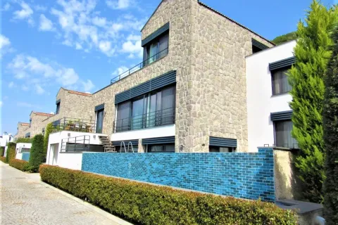 آپارتمان در  Beldibi ، ترکیه 4 خوابه ، 460 متر مربع.  شماره 223850