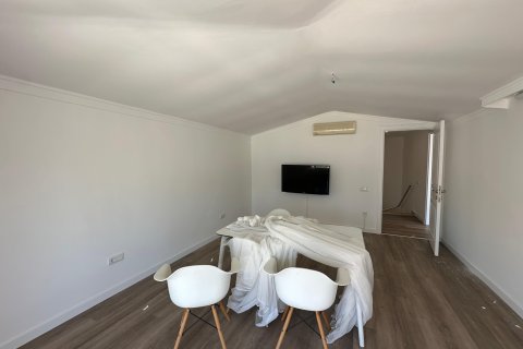 Аренда квартиры  в Аланье, Анталье, Турция 3+1, 220м2, №216720 – фото 21