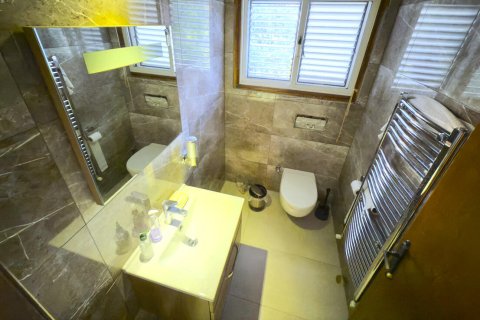 Продажа виллы  в Гирне, Северный Кипр 3+1, 200м2, №214653 – фото 11