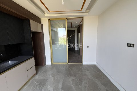 3+1 Wohnung in Kartepe, Kocaeli, Türkei Nr. 45567 - 18