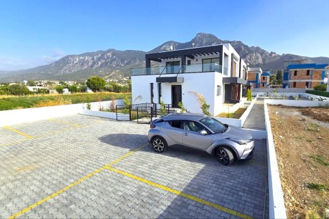 Apartment for sale  in Karsiyaka, Girne, Northern Cyprus, 2 bedrooms, 105m2, No. 214571 – photo 1