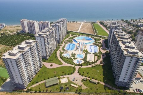 2+1 Apartment  in Mersin, Turkey No. 231188