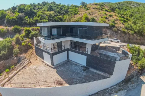 آپارتمان در  Alanya ، ترکیه 4 خوابه ، 632 متر مربع.  شماره 223967