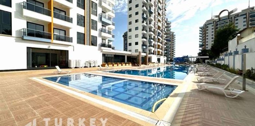 1+1 Apartment  in Alanya, Antalya, Turkey No. 233146